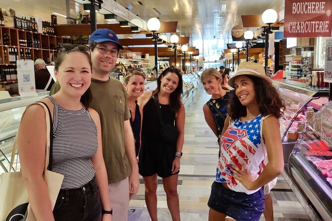 Food tour with EAT and CHILL TOUR Geneva & Lausanne - The Surprise Extras: Olive Oil and the Chocolate Finish
