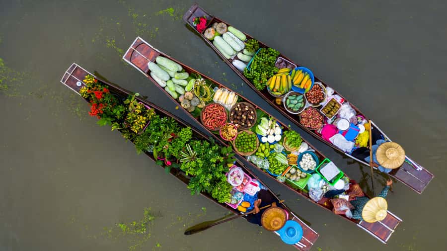From Bangkok: Maeklong Railway and Floating Market Food Tour - Why Mae Klong and Damnoen Saduak Feel Different in One Day