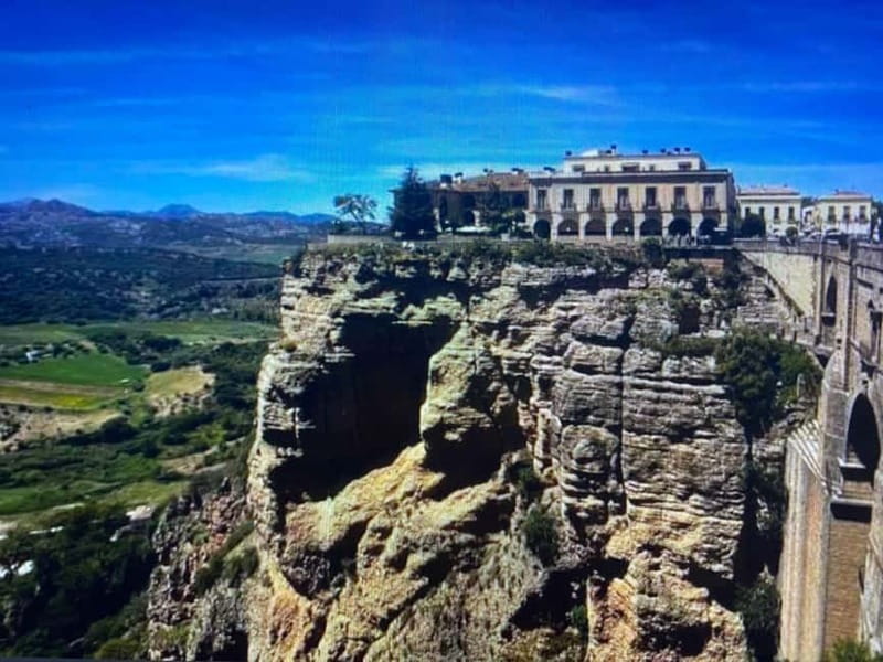 From Marbella: Ronda, private transport, cafe, bullring, tapas, drinks - Marbella to Ronda in a 7-seat limo: comfort that buys you time