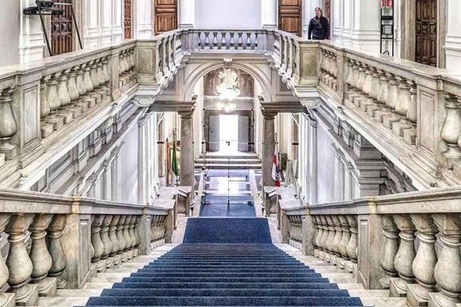 Genoa Walking Tour: Discover Hidden Treasures and Street Food - Museo di Palazzo Reale: the court visit idea that reframes Genoese style