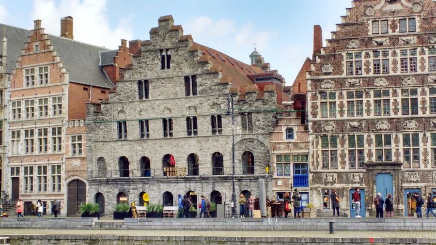Ghent: Guided City Tour with Food Tastings - How the 150-minute walk actually feels in your day