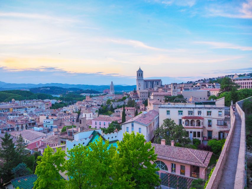 Girona: Guided 2-Hour Walking Tour with Food Tasting - Girona’s best “first look” is on foot