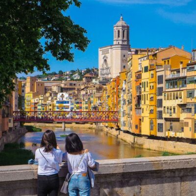 Girona: Guided 2-Hour Walking Tour with Food Tasting - Roman to medieval Girona: what your guide is really doing