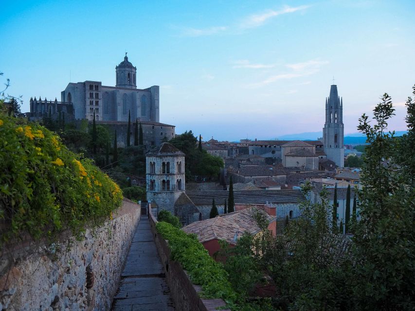 Girona: Guided 2-Hour Walking Tour with Food Tasting - Should you book this Girona walking tour?