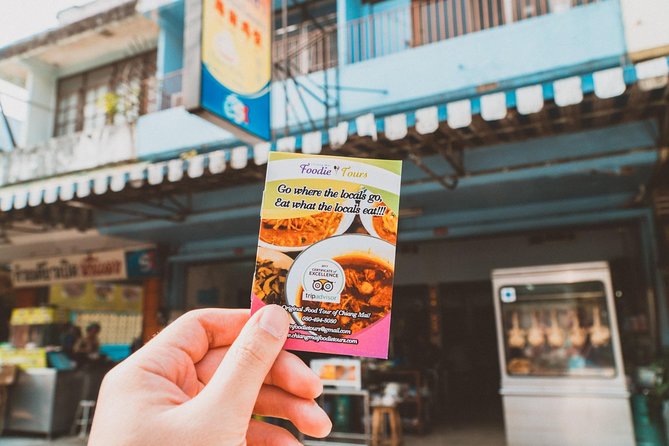 Go where the locals go, Eat what the locals eat! Food Tour with Local Foodies - Three Kings Monument: A smart start in Chiang Mai’s Old City