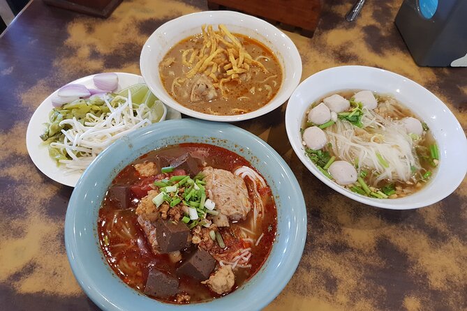 Go where the locals go, Eat what the locals eat! Food Tour with Local Foodies - Flower Market walk plus a ride to a Northern Thai restaurant feast