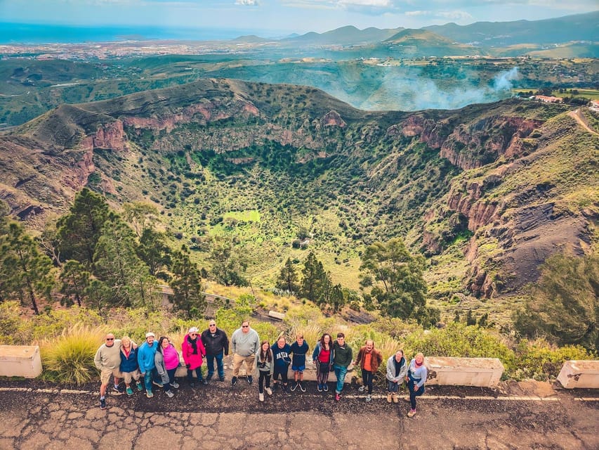 Gran Canaria: Volcano Sunset Tour and Local Food Tasting - Cruz de Tejeda Market Break: Shopping, Snacks, and Food That Feels Local
