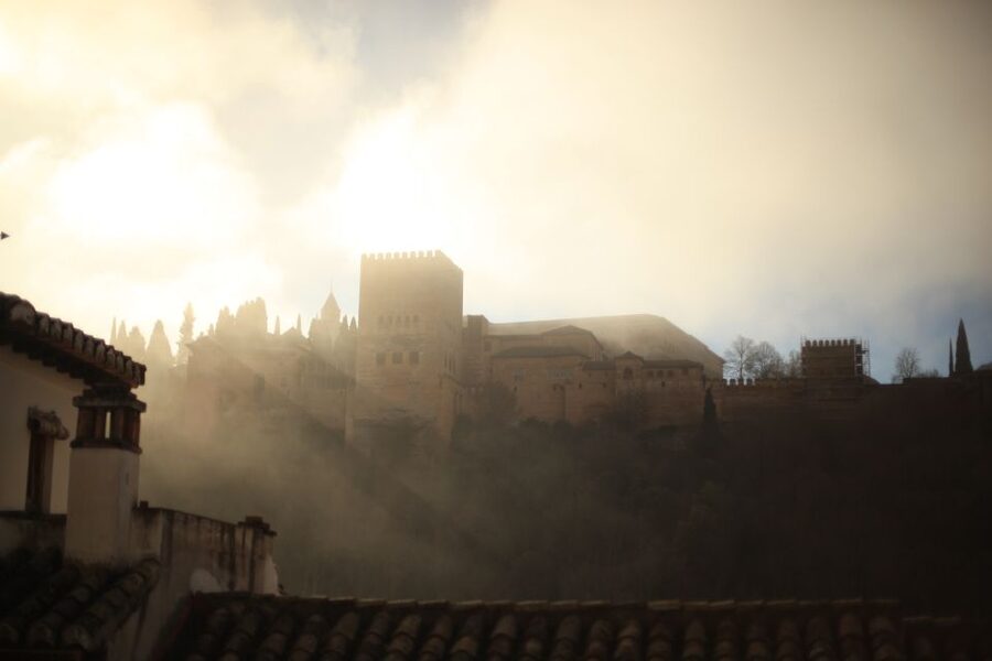 Granada: Highlights & Viewpoints eBike Tour with Tapas Break - Albaicín and Sacromonte: Riding Into Granada’s Most Dramatic Streets