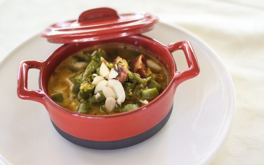 Granada: Walking Food Tour - Old-Tavern Atmosphere and the Chikito Restaurant Stop