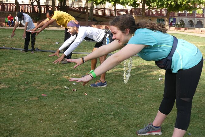 Guided Morning Bicycle Tour with Food Tasting in Jaipur - Outside Views Only: What You Gain (and What You Don’t)