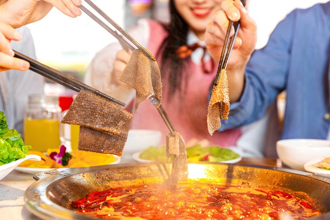 Half-Day Chengdu Back Alley Foodie Tour - Small group size: why max 12 matters