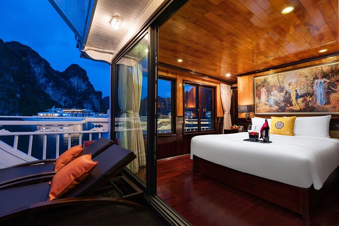 Halong Bay - Hera Luxury Day Cruise 7.5 Hours - Dark & Bright Caves by kayak or bamboo boat: active and worth it