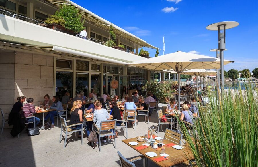 Hannover: Guided Bike Tour for Foodies with Tastings - Riding options: your bike, a rental bike, or an e-bike