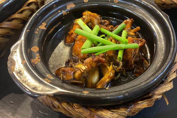 Hanoi: 7 Tasting Street Food Walking Tour and Train Street - Stop-by-stop: Duờng Tau, Old Quarter lanes, and Hoàn Kiếm