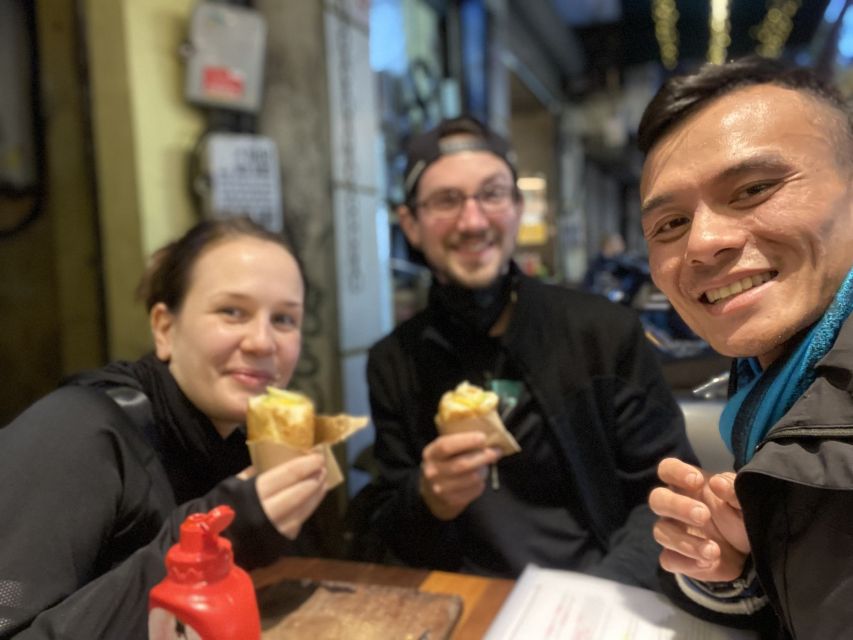 Hanoi: 7 Tastings Street Food Tour with Train Street - Old Quarter lanes at night: why a guide makes street food easier