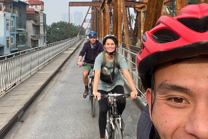 Hanoi City Bike Tour through Banana Island & Food Tasting - Two wheels, real Hanoi: why this tour hits differently