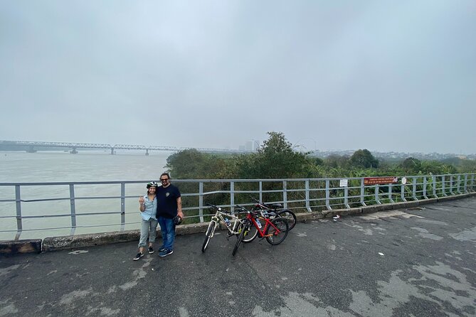 Hanoi City Bike Tour through Banana Island & Food Tasting - Lake B-52: the downed B-52 story and what to listen for