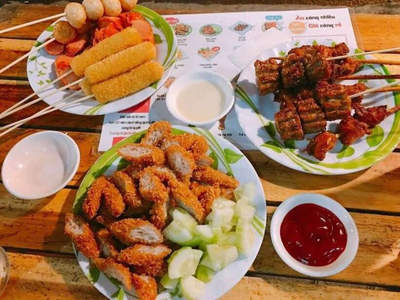 Hanoi: Eat Like a Local Small Group Street Food Tour - Drinks, Dessert, and Smart Pacing for a 4-Hour Food Plan