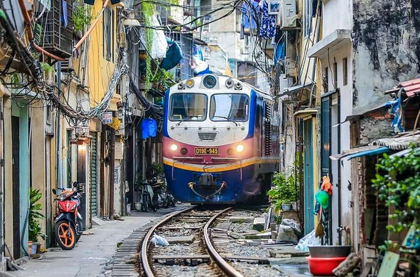 Hanoi: Guided Food Tour with Train Street Visit - Key Things That Make This Tour Worth Your Time