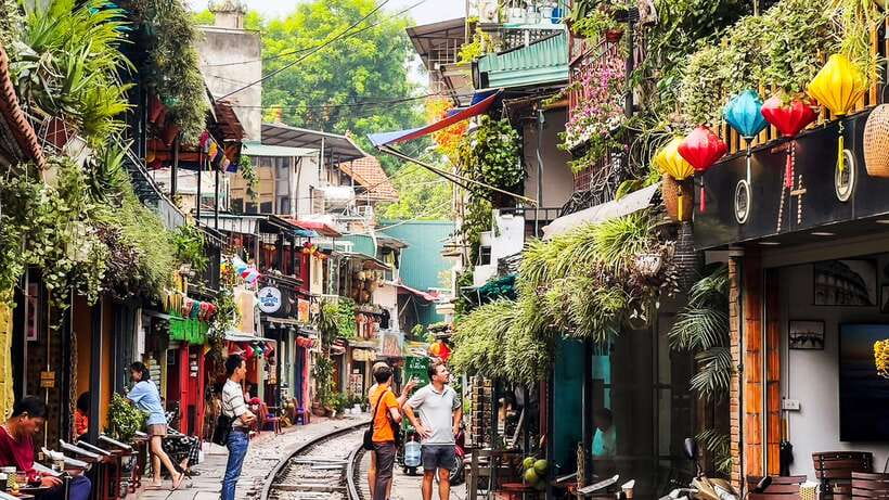 Hanoi: Guided Food Tour with Train Street Visit - Why This Hanoi Night Tour Feels Practical (Not Just Touristy)