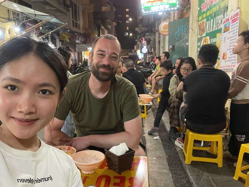 Hanoi: Guided Street Food Tour for small groups - Guides make or break a street-food tour (and this one leans hard on quality)