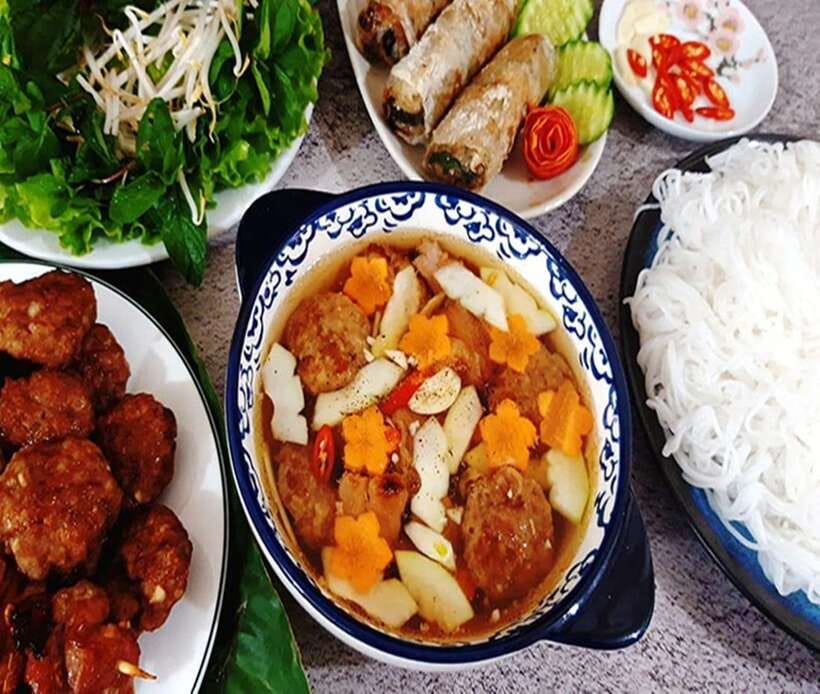 Hanoi: Guided Street Food Tour with Tastings - Should you book? My honest call
