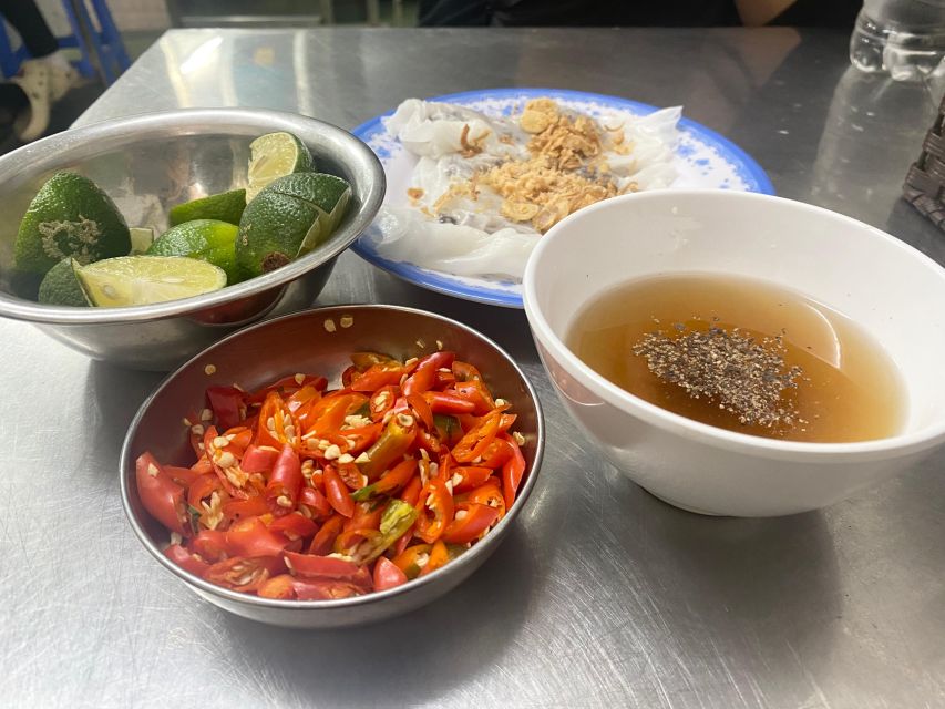 Hanoi: Guided Street Food Tour with Train Street Experience - What to Bring for a Smooth Night