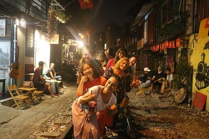 Hanoi Jeep By Night Street Food Tour and Train Street Experience - Stop 4: Duong Tau lake loop for that nighttime wow-factor