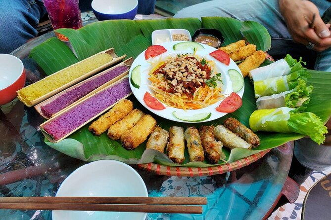 Hanoi Michelin Star Walking Food Tour & Train Street - Group Size, Movement, and Who This Tour Fits Best