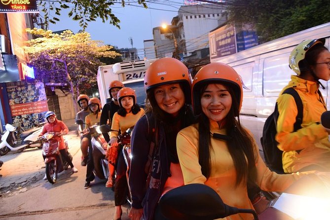 Hanoi Motorbike Tours Led By Women: Hanoi By Night Foodie Motorbike Tours - The Route From Old Quarter to Long Bien Bridge: How the Evening Flows