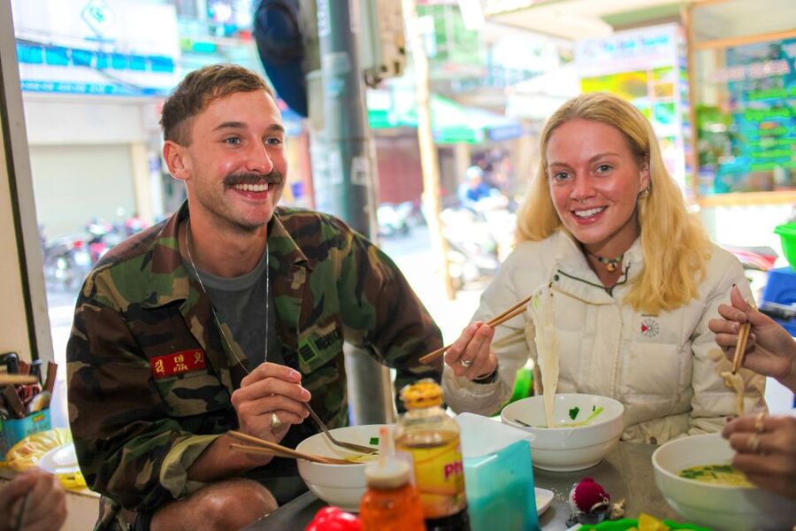 Hanoi: Small-Group Street Food Walking Tour - Traditional dance show: culture in the middle of the meal run