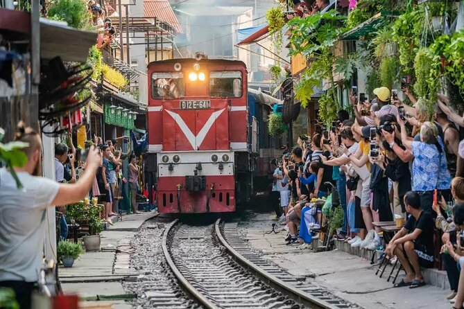 Hanoi Street Food Adventure: Train Street & Local Delights - Old Quarter street food tastings: what you’re really paying for in Stop 1