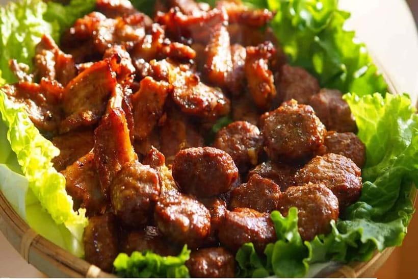 Hanoi: Street Food Tour with Train Street & Hidden Alleyways - How much you’ll actually eat (and why value feels good here)