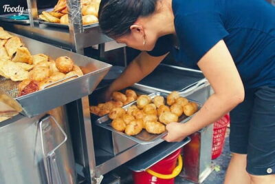 Hanoi street food walking and train street visit - Hoàn Kiếm Walking Street start: get your bearings while you warm up