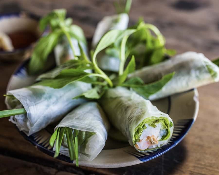 Hanoi Vegan Street Food & Train Street Tour - Stop 3: Crispy Banh Ran or Bánh Xèo (Savory Rice Pancake Energy)