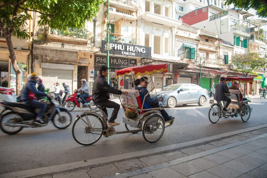 Hanoi Walking Street Food Tour & Cyclo Ride - The Cyclo Ride Around Hoàn Kiếm: A Calm Ending