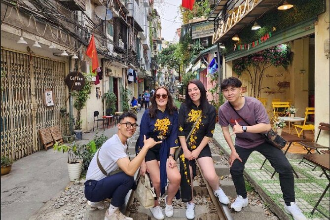 Hanoi Walking Street Food Tour with Train-Street Visit - Price and Value: Why $18 Can Feel Like a Deal in Hanoi