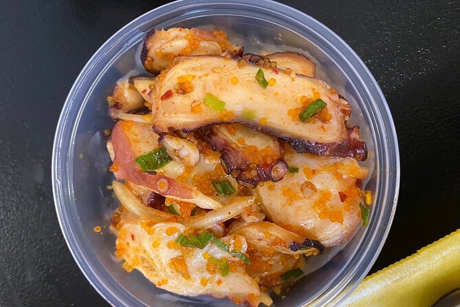 Hawaii Off The Beaten Path Food Tour - Fresh fruit stop: locally grown exotic fruit tastings