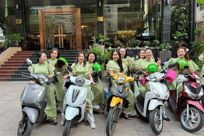 Ho Chi Minh City Food Tour with 8+ Authentic Local Tastings - Book Street, People’s Committee views, and why this city context matters