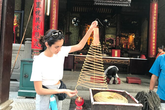 Ho Chi Minh City Signature Local Street Food by scooter Tour - Food and drinks you can expect (and how they’ll taste)