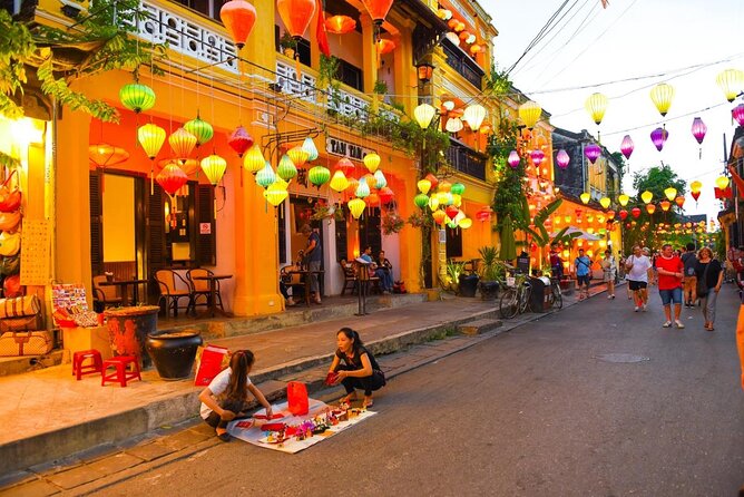 Hoi An at Sunset: Authentic Local Street Food Tour - Key highlights worth factoring in