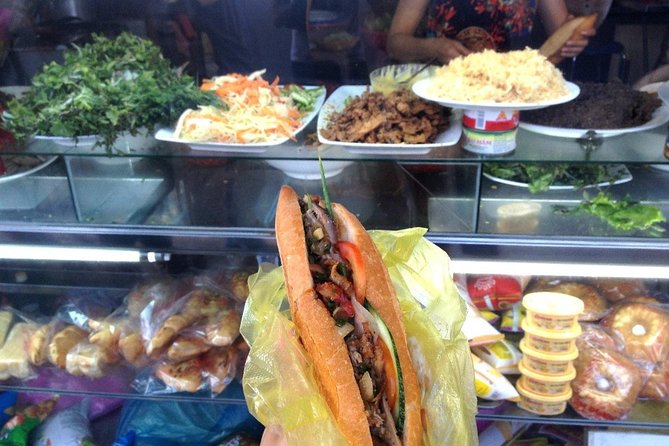 Hoi An at Sunset: Authentic Local Street Food Tour - Start at Hội An Post Office, then follow the snack trail