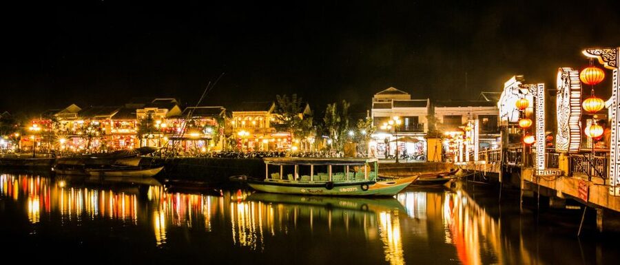 Hoi An: Evening Food Tour with 7 Tastings and Boat Trip - Price and logistics: what $39 covers, plus the one ticket to plan