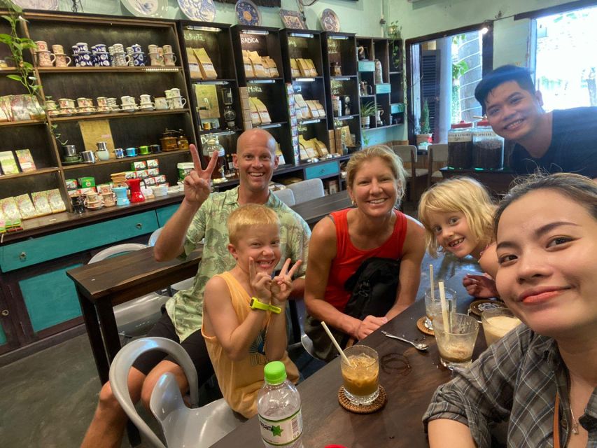 Hoi An: Evening Food Tour with 7 Tastings and Boat Trip - Tips so you don’t waste a bite (and don’t feel stuffed too soon)