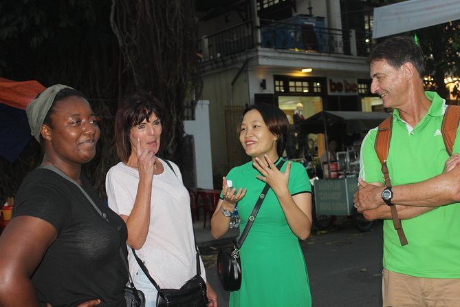 Hoi An Half-Day Street Food Guided Tour - HFE - Small group pacing: max 10 people for better flow