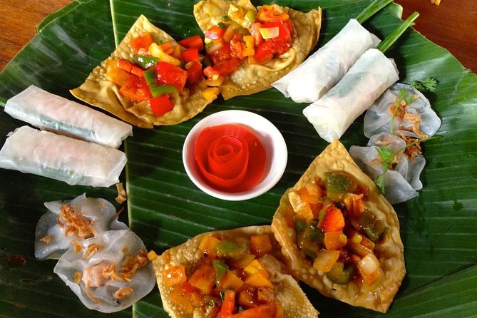 Hoi An Night Market - Ancient Town street food tours by Night - Hoi An after dark: cooler streets, better food flow