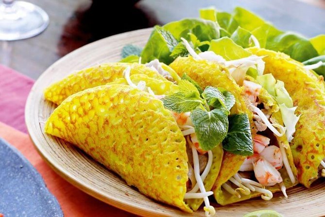 Hoi An Street Food Tour- Eat Like A Local - Why the 5:30 pm timing feels right in Hoi An