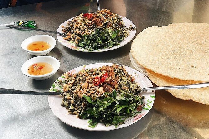 Hoi An Vespa Food Tour: Authentic & Exotic Food Culture - Guides, Safety, and the Small-Group Feel