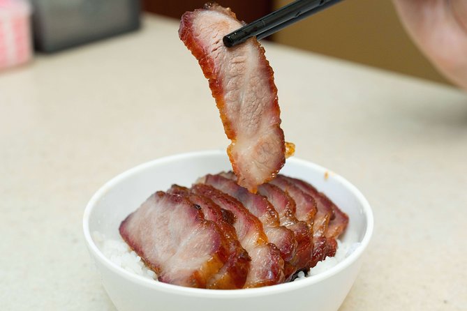 Hong Kong Food Tour: Central and Sheung Wan Districts - Group Size and the Experience Inside the Group