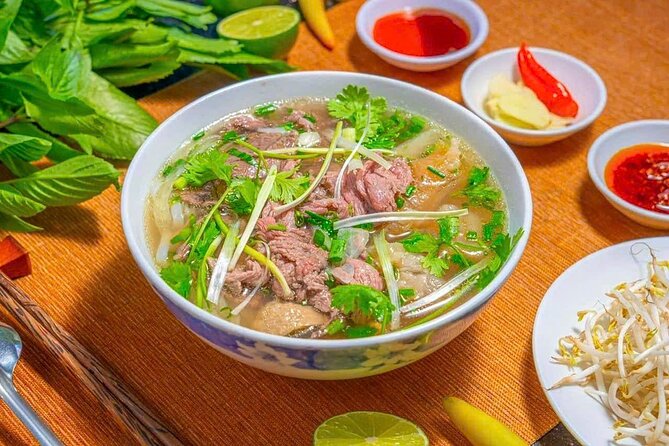 (HOT) Hanoi Guided Street Food and Train Street Tour with Local - Who this tour fits best